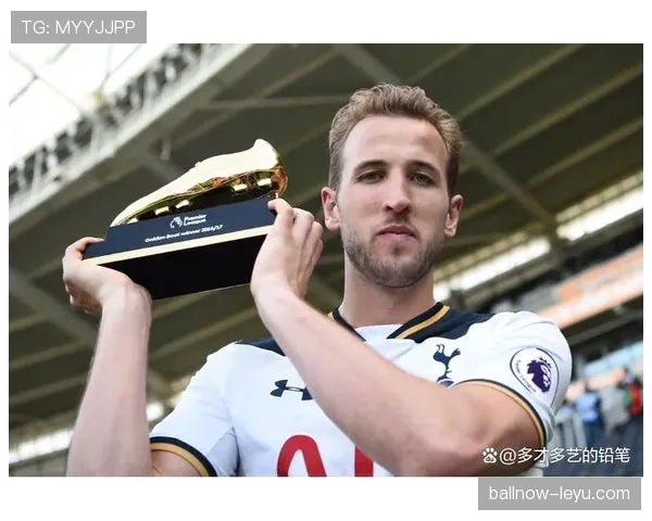 哈里·凯恩攻防兼备：拦截抢断显成效，状态回升助球队防守稳固