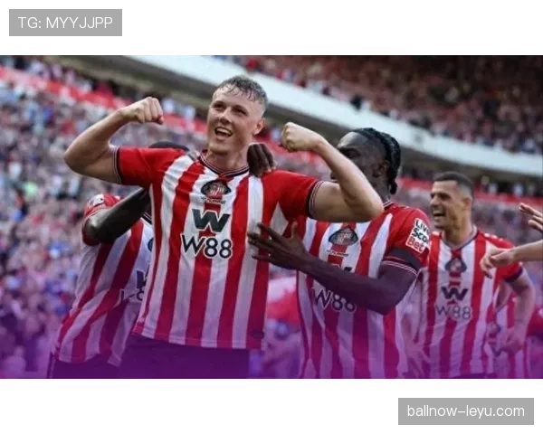 桑德兰新老板豪掷重金，球队状态回暖开启复兴新篇章