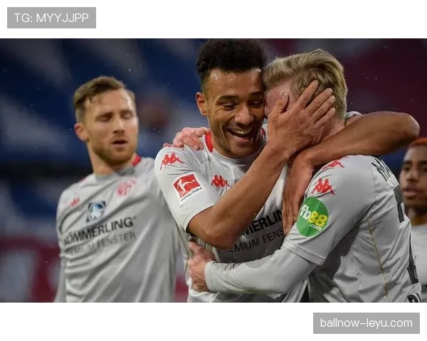 美因茨边路进攻发威，状态回暖力克对手全取三分