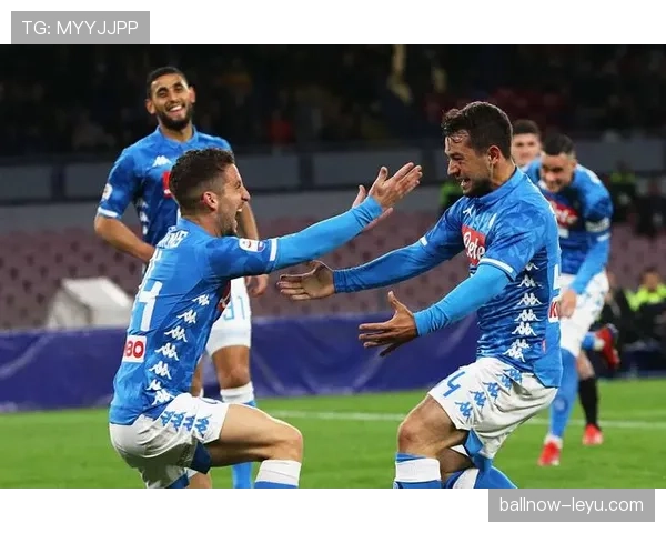 那不勒斯防守稳定性承压,球队近期表现波动影响联赛竞争格局 那不勒斯防守稳定性承压,球队近期表现波动影响联赛竞争格局